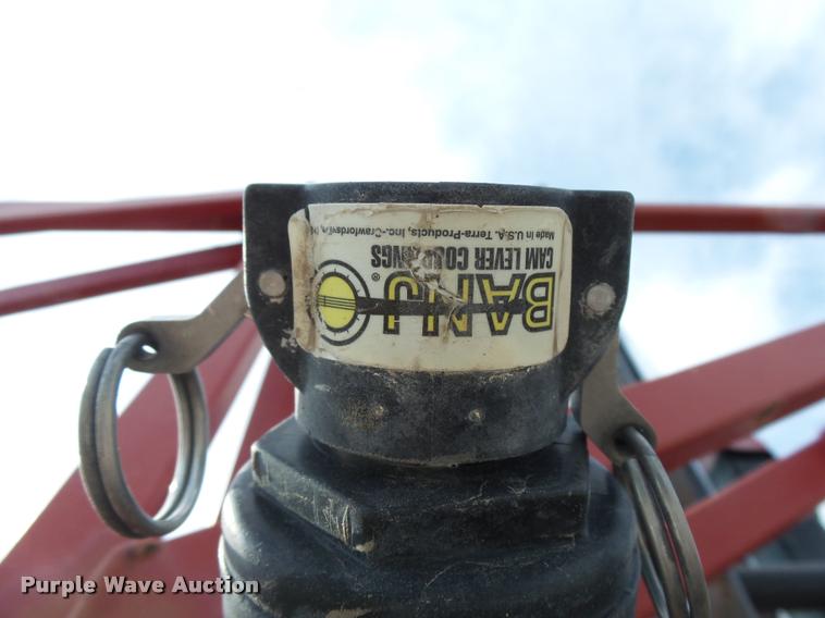 image for item DC6429 Case 3300B self-propelled sprayer