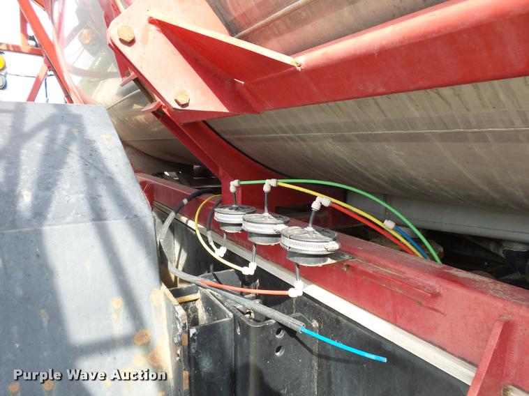 image for item DC6429 Case 3300B self-propelled sprayer