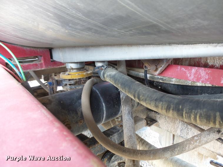 image for item DC6429 Case 3300B self-propelled sprayer