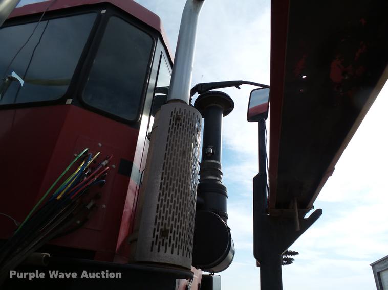 image for item DC6429 Case 3300B self-propelled sprayer