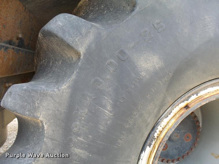 image for item DC6429 Case 3300B self-propelled sprayer