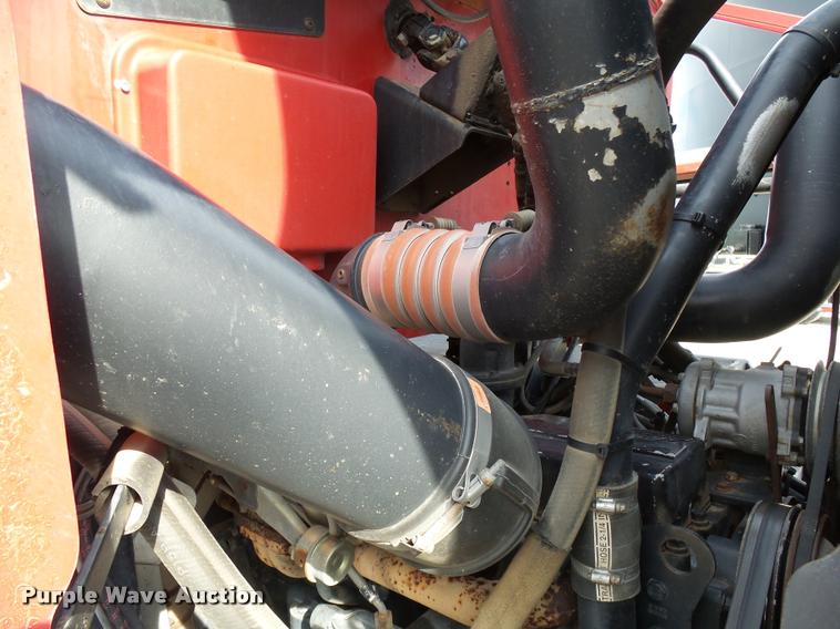 image for item DC6429 Case 3300B self-propelled sprayer