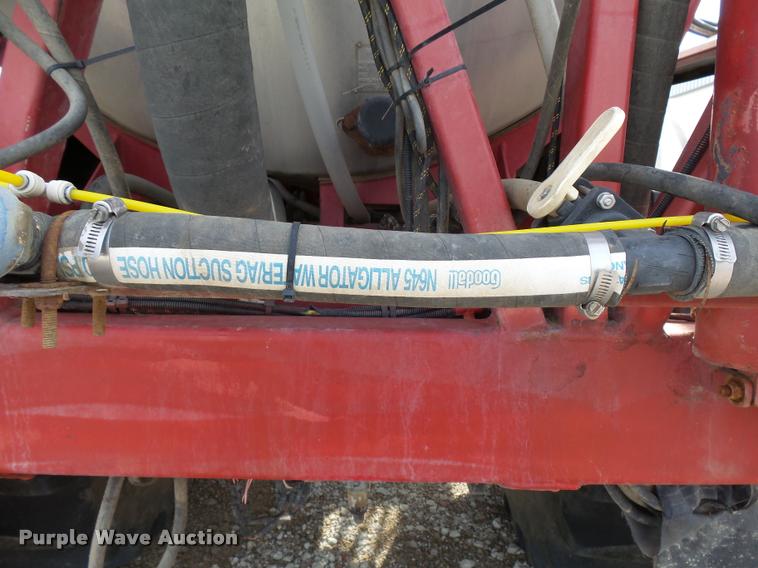 image for item DC6429 Case 3300B self-propelled sprayer