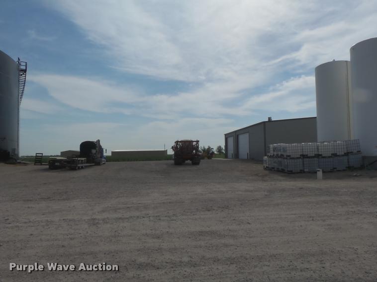 image for item DC6429 Case 3300B self-propelled sprayer