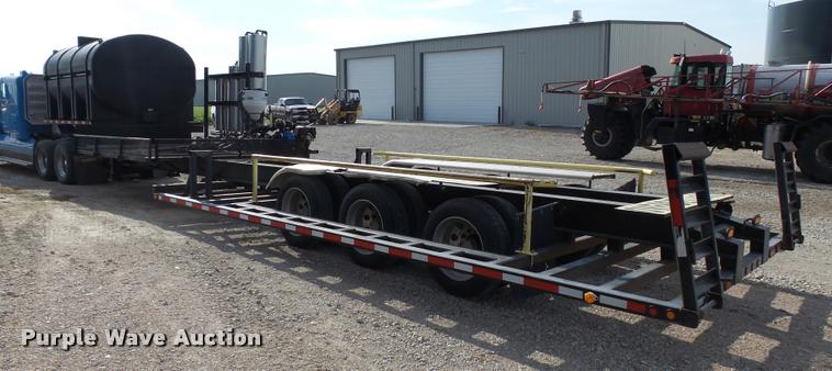 image for item DC6448 2012 Skiles applicator trailer