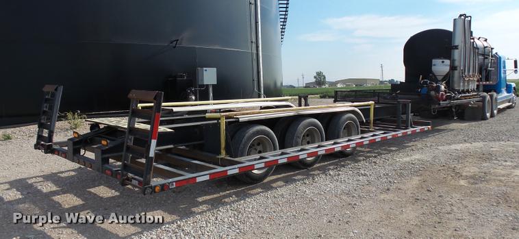 image for item DC6448 2012 Skiles applicator trailer