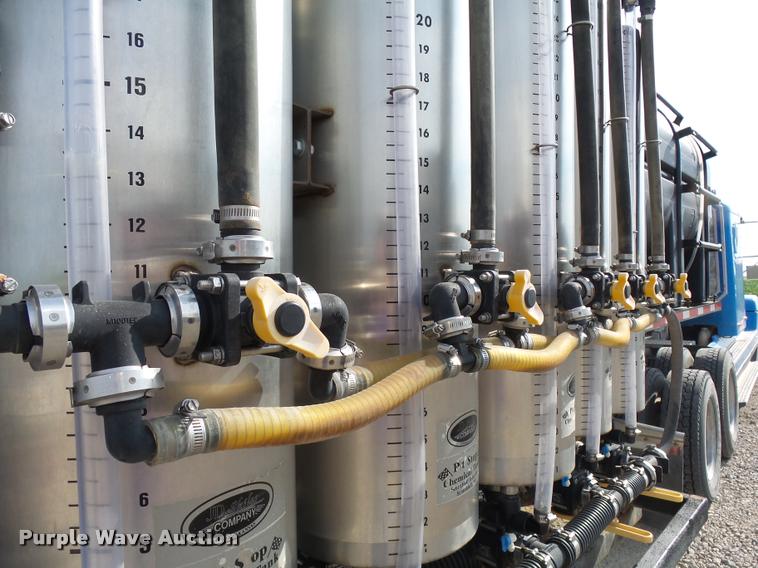 image for item DC6448 2012 Skiles applicator trailer