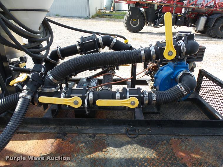 image for item DC6448 2012 Skiles applicator trailer