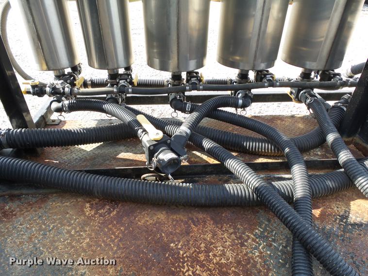 image for item DC6448 2012 Skiles applicator trailer