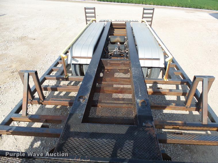 image for item DC6448 2012 Skiles applicator trailer