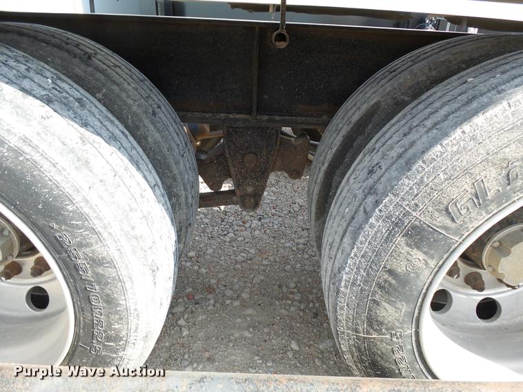 image for item DC6448 2012 Skiles applicator trailer