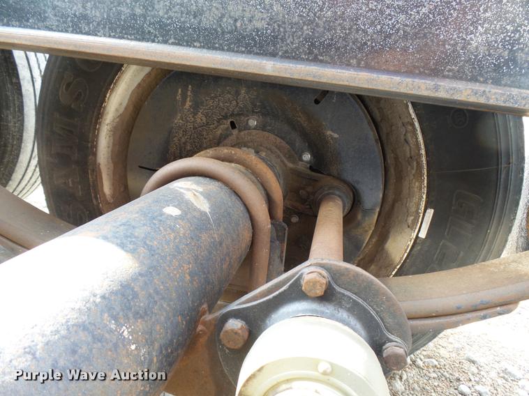 image for item DC6448 2012 Skiles applicator trailer