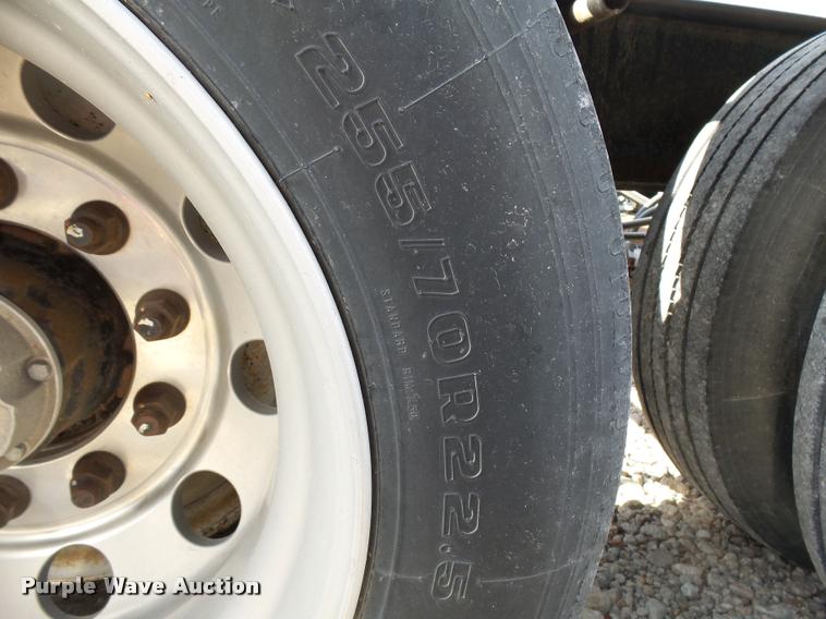 image for item DC6448 2012 Skiles applicator trailer