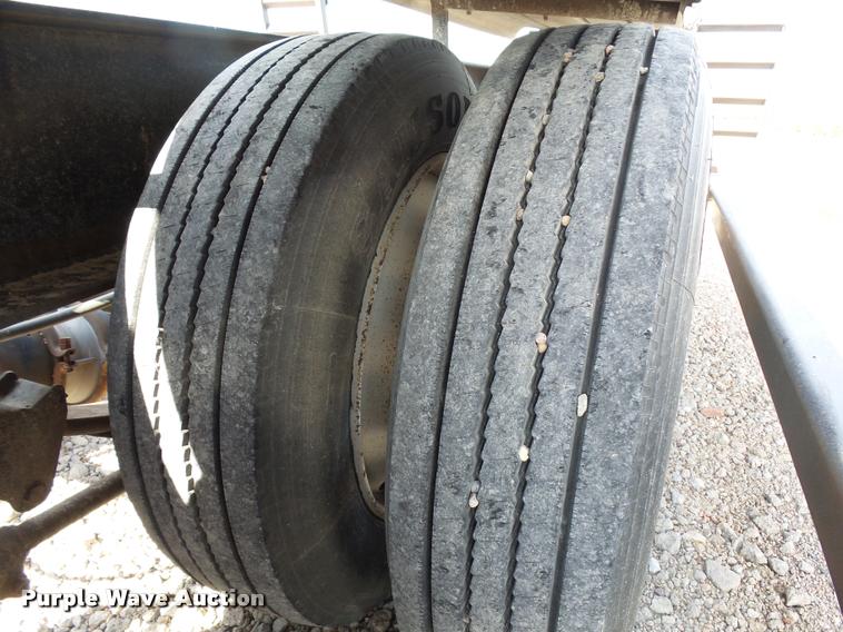 image for item DC6448 2012 Skiles applicator trailer