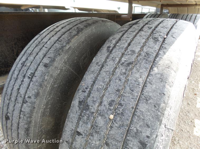 image for item DC6448 2012 Skiles applicator trailer