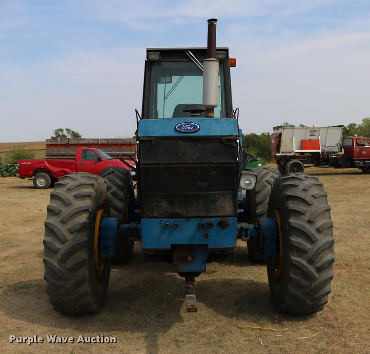 image for item DD0137 1991 Ford 9030 Versatile bi-directional 4WD tractor