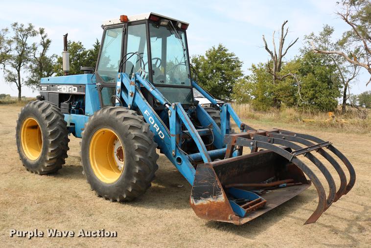 image for item DD0137 1991 Ford 9030 Versatile bi-directional 4WD tractor