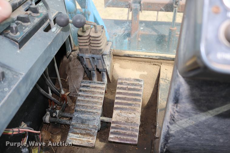 image for item DD0137 1991 Ford 9030 Versatile bi-directional 4WD tractor