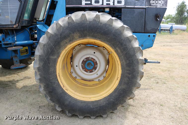 image for item DD0137 1991 Ford 9030 Versatile bi-directional 4WD tractor