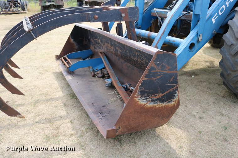 image for item DD0137 1991 Ford 9030 Versatile bi-directional 4WD tractor