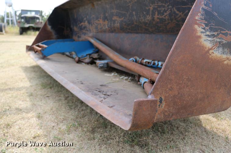 image for item DD0137 1991 Ford 9030 Versatile bi-directional 4WD tractor