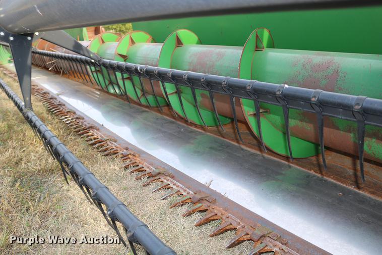 image for item DD0152 1994 John Deere 930F flex head