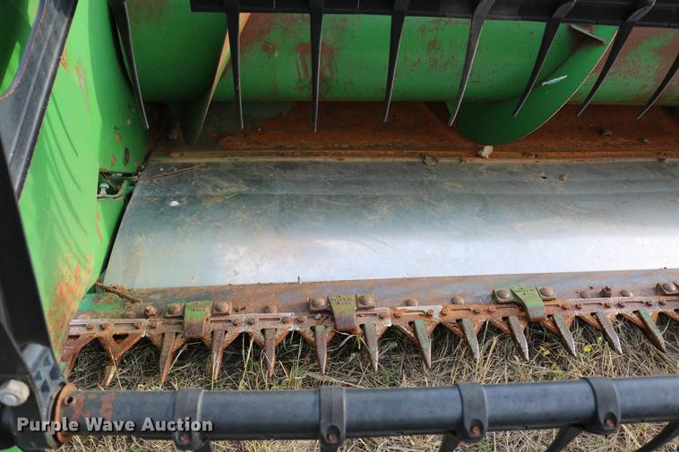 image for item DD0152 1994 John Deere 930F flex head