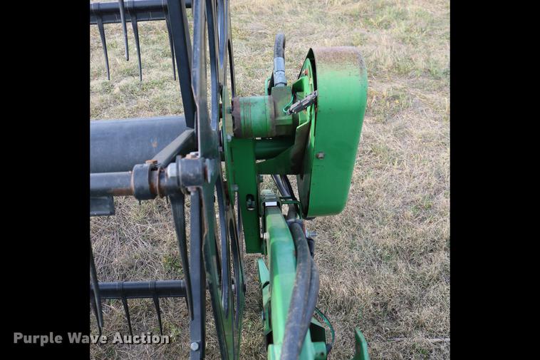 image for item DD0152 1994 John Deere 930F flex head