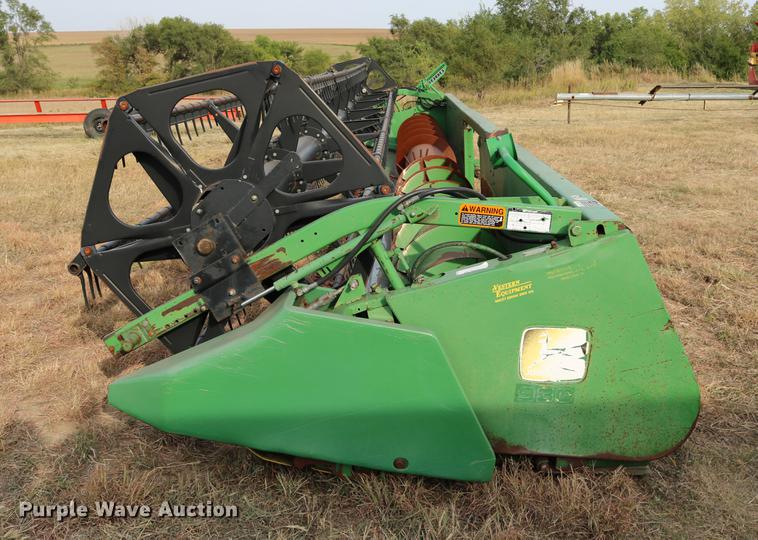 image for item DD0155 1998 John Deere 930F flex head