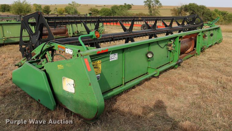 image for item DD0155 1998 John Deere 930F flex head