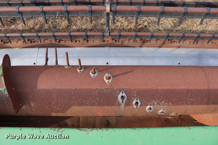 image for item DD0155 1998 John Deere 930F flex head