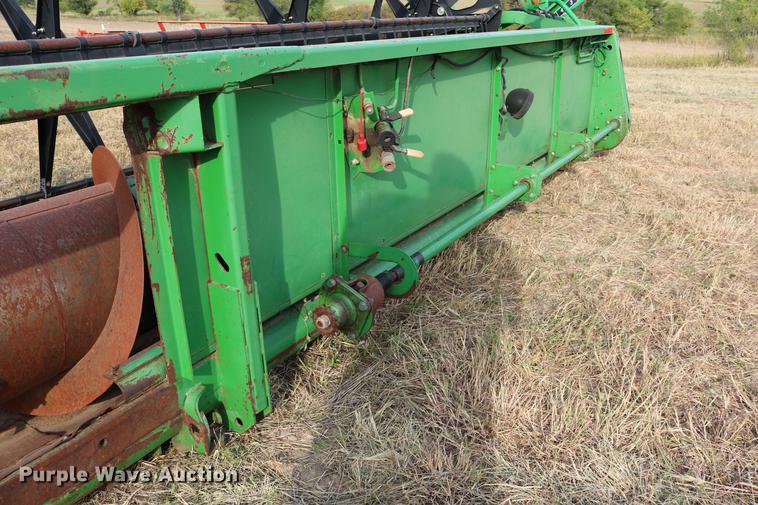 image for item DD0155 1998 John Deere 930F flex head