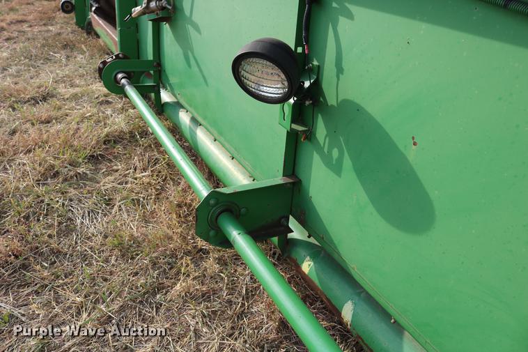 image for item DD0155 1998 John Deere 930F flex head