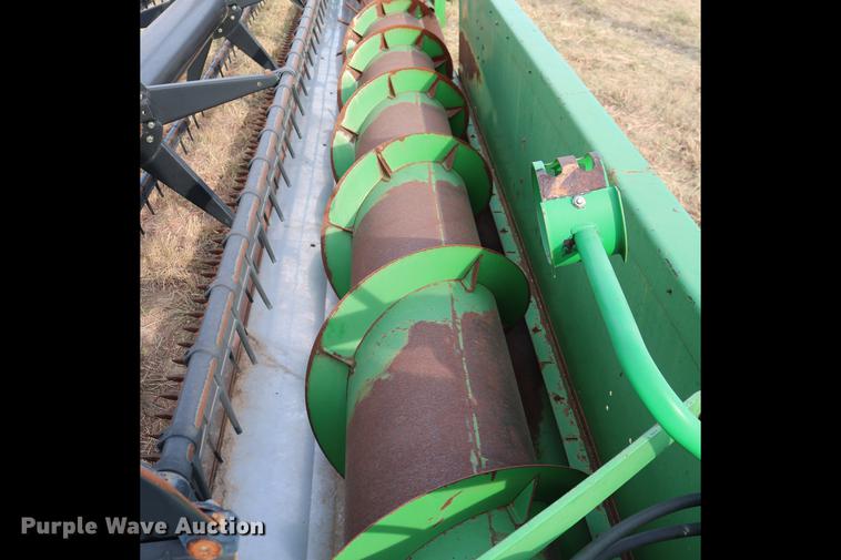 image for item DD0155 1998 John Deere 930F flex head