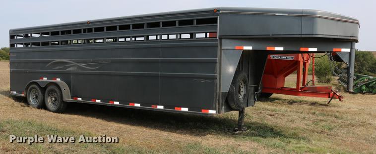 image for item DD0161 2008 Titan 1R8691 livestock trailer