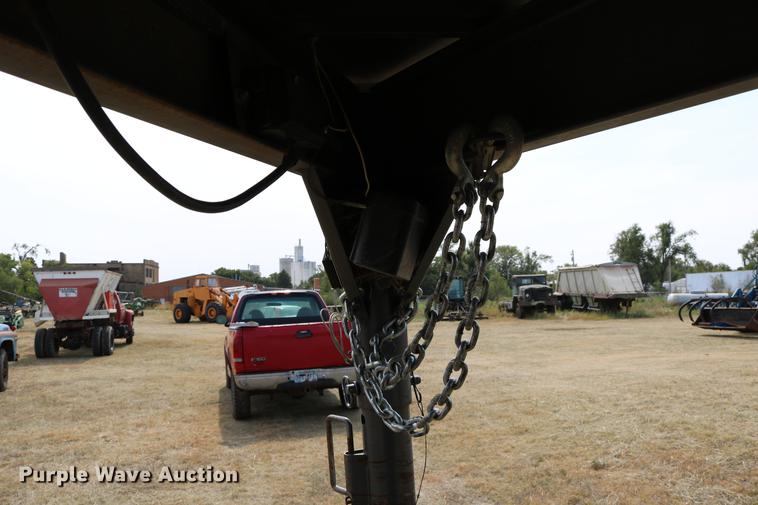 image for item DD0161 2008 Titan 1R8691 livestock trailer