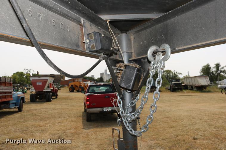 image for item DD0161 2008 Titan 1R8691 livestock trailer