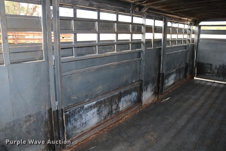 image for item DD0161 2008 Titan 1R8691 livestock trailer