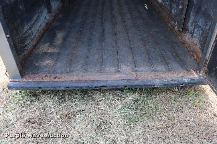 image for item DD0161 2008 Titan 1R8691 livestock trailer
