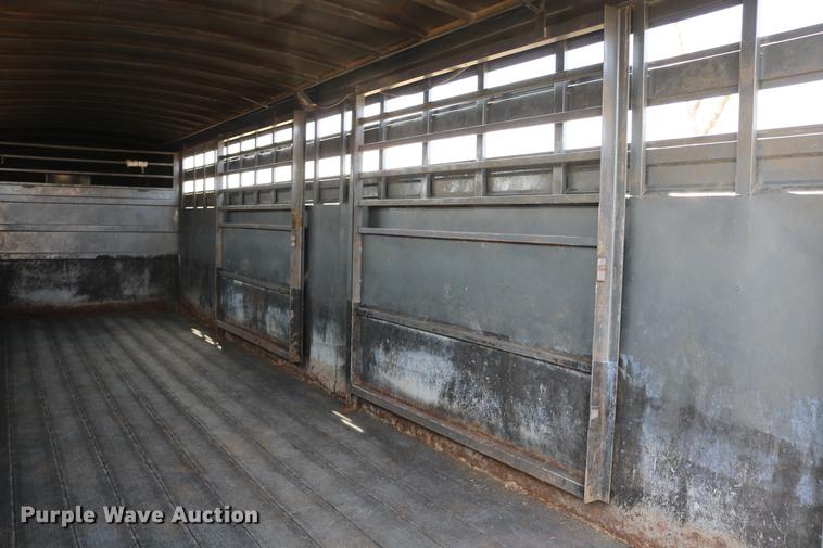image for item DD0161 2008 Titan 1R8691 livestock trailer