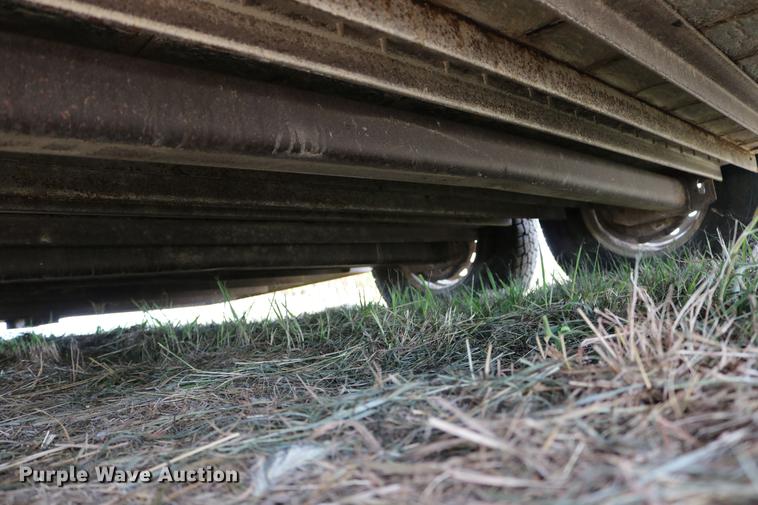 image for item DD0161 2008 Titan 1R8691 livestock trailer