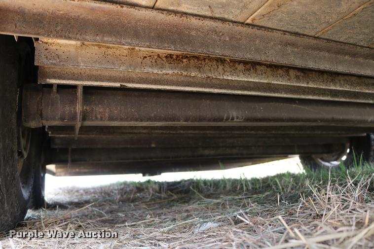 image for item DD0161 2008 Titan 1R8691 livestock trailer