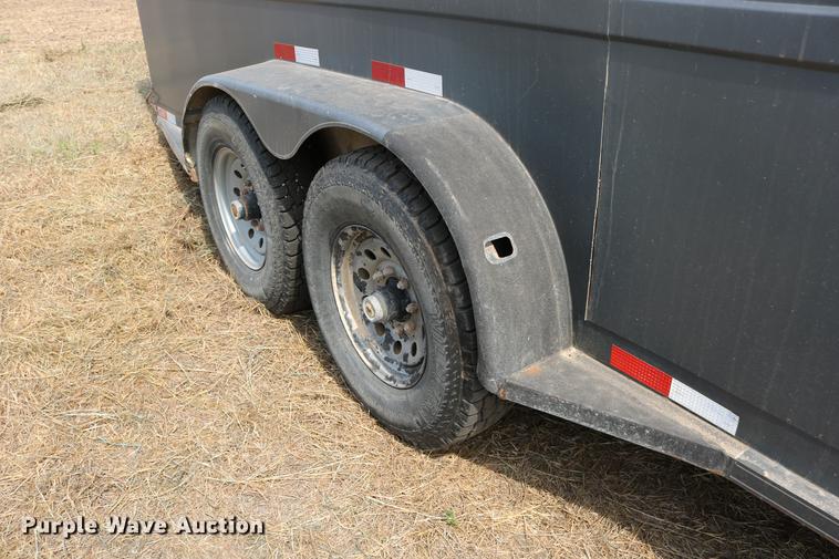 image for item DD0161 2008 Titan 1R8691 livestock trailer