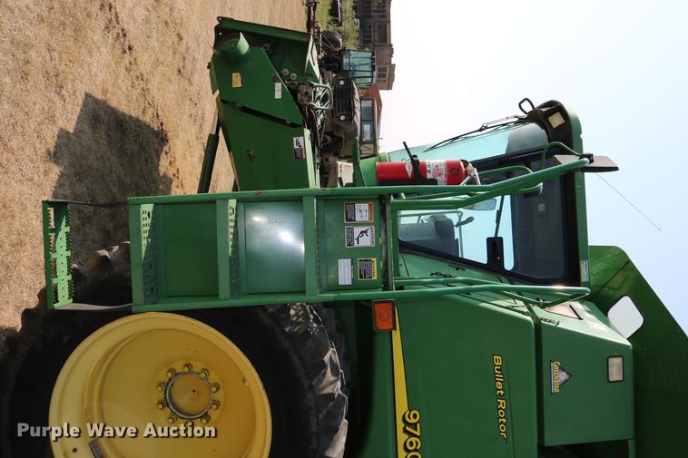 image for item DD0166 John Deere 9760 STS RWA combine