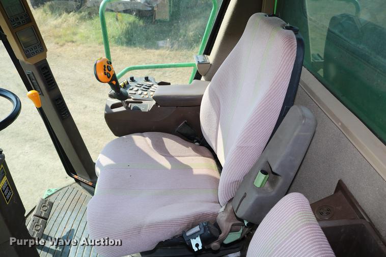 image for item DD0166 John Deere 9760 STS RWA combine