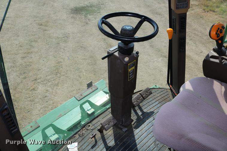 image for item DD0166 John Deere 9760 STS RWA combine