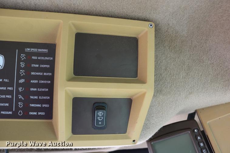 image for item DD0166 John Deere 9760 STS RWA combine