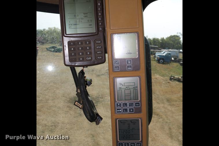 image for item DD0166 John Deere 9760 STS RWA combine