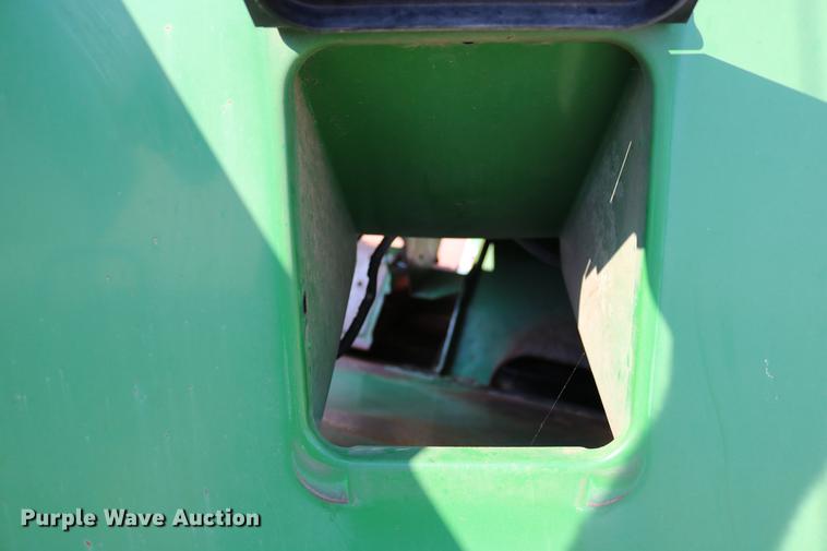 image for item DD0166 John Deere 9760 STS RWA combine
