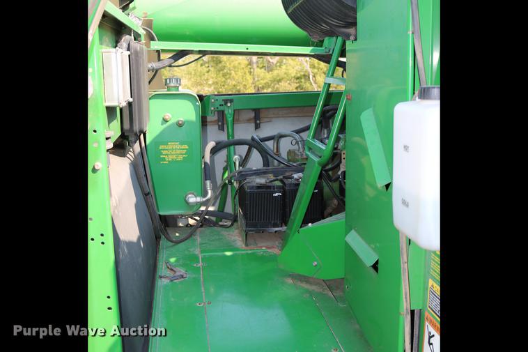 image for item DD0166 John Deere 9760 STS RWA combine